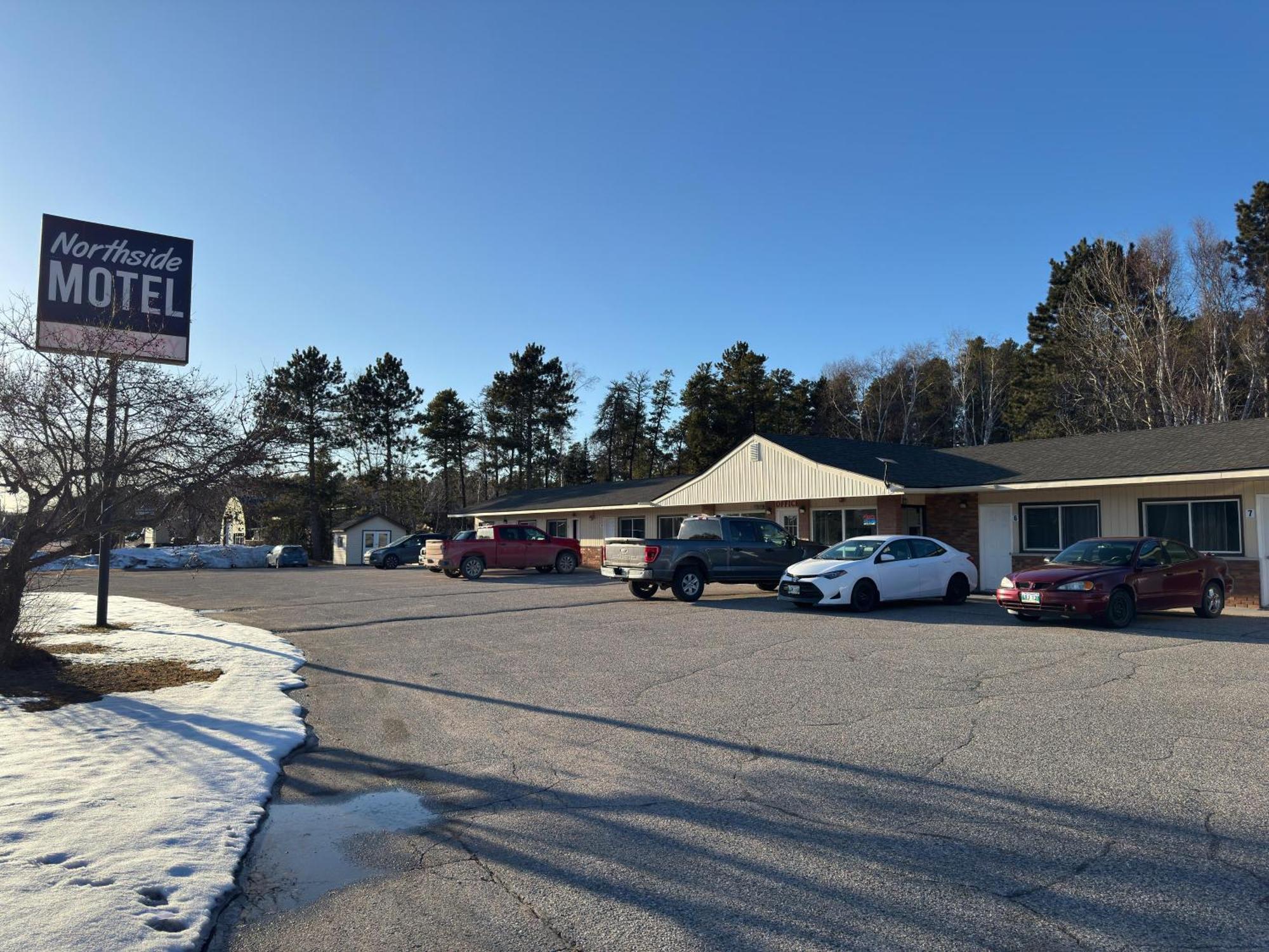 Northside Motel Vermilion Bay Exteriör bild